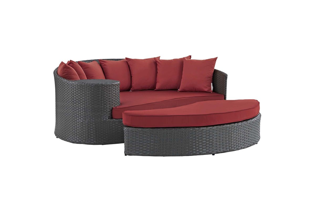 Sojourn Outdoor Patio Wicker Rattan Sunbrella Daybed in Red