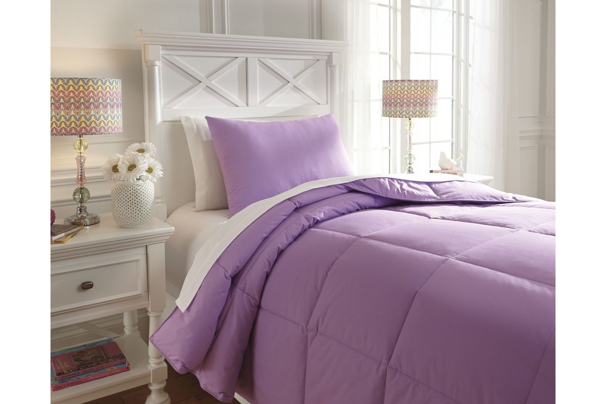 Plainfield Twin Comforter Set in Lavender by Ashley at GardnerWhite